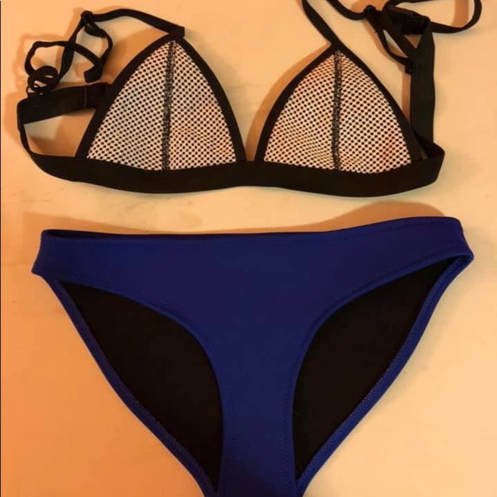 Swim suit